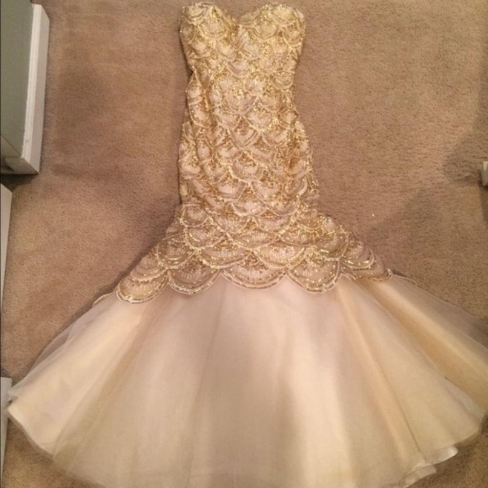 Sherri Hill Prom Dress